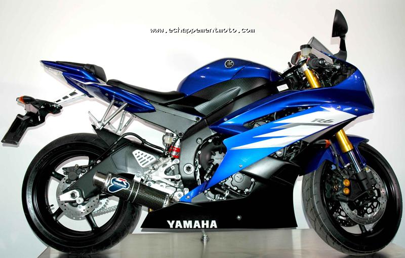 YAMAHA R6 2006 termignoni GP style YAMAHA R6 2006 termignoni GP style